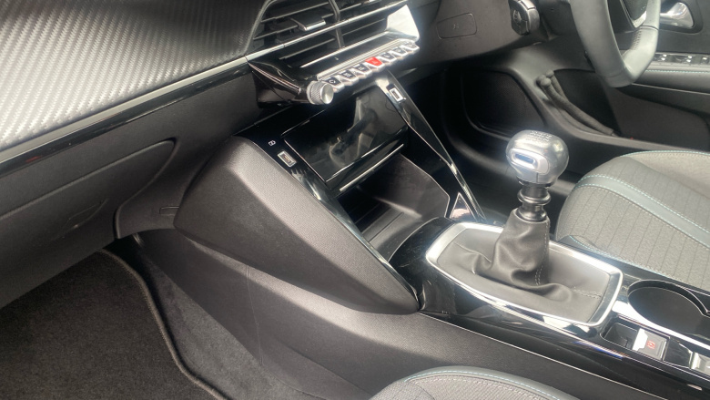 Peugeot 208 1.2 PureTech 100 Allure Premium 5dr Petrol Hatchback